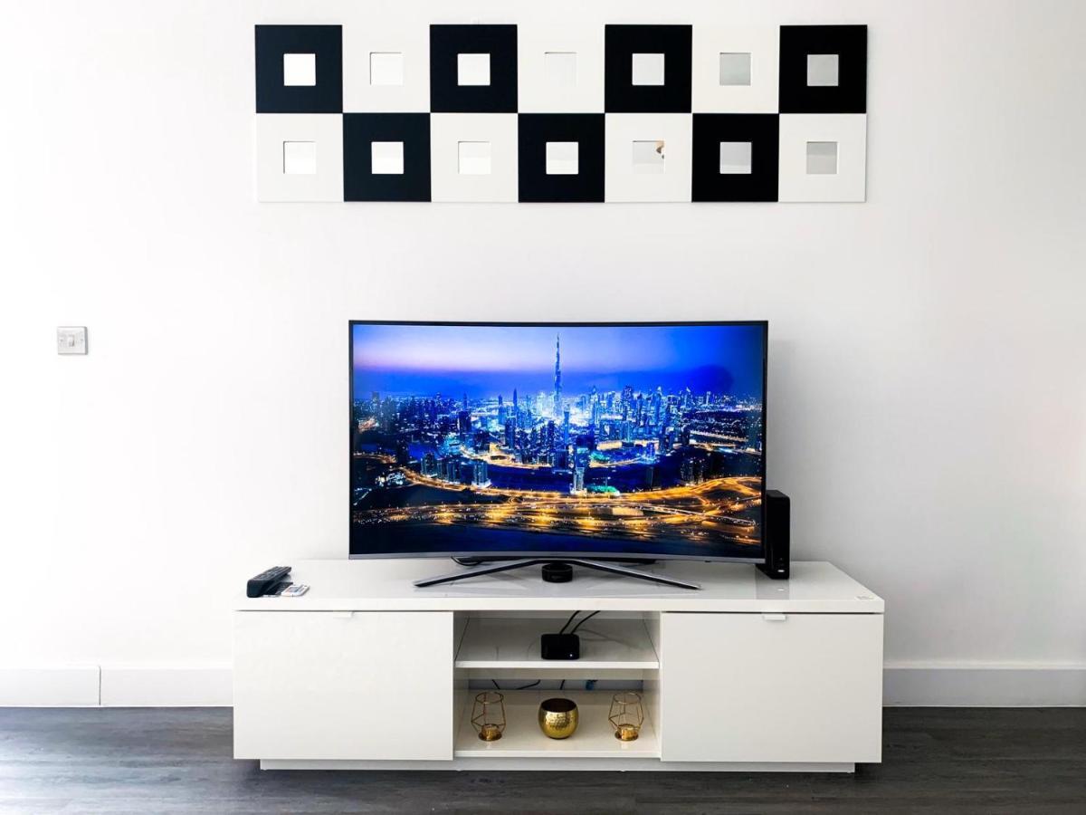 Modern 2 Bed Apartment With Central Location バーミンガム エクステリア 写真