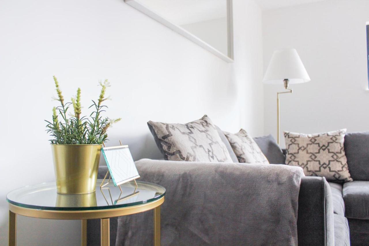 Modern 2 Bed Apartment With Central Location バーミンガム エクステリア 写真