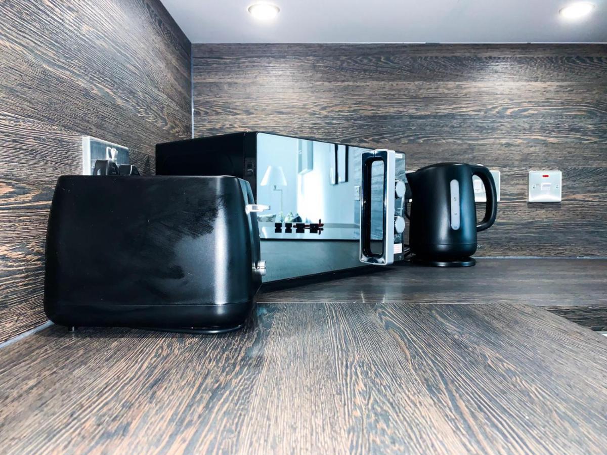 Modern 2 Bed Apartment With Central Location バーミンガム エクステリア 写真