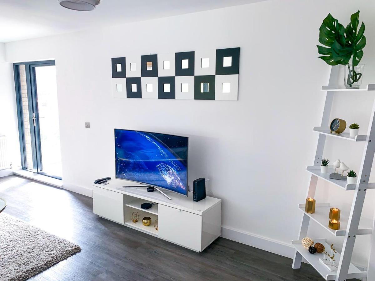 Modern 2 Bed Apartment With Central Location バーミンガム エクステリア 写真